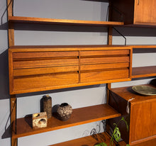 Afbeelding in Gallery-weergave laden, Poul Cadovius, Royal System, Wandsysteem