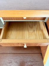 Afbeelding in Gallery-weergave laden, Zweedse Teak Secretaire