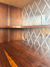 Afbeelding in Gallery-weergave laden, Ærthøj Jensen & Mølholm Herning Palissander Dressoir