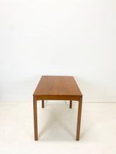 Afbeelding in Gallery-weergave laden, Teak Bijzettafel