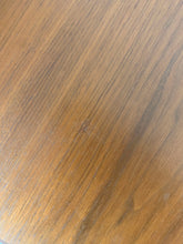 Afbeelding in Gallery-weergave laden, Teak Bijzettafel