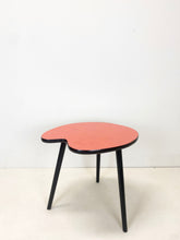 Afbeelding in Gallery-weergave laden, Roze bijzettafel