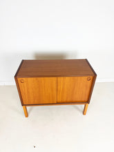 Load image into Gallery viewer, Teak Kast