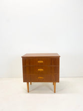 Afbeelding in Gallery-weergave laden, Kleine Teak Ladekast