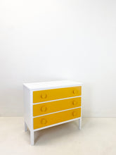 Afbeelding in Gallery-weergave laden, Gerestylde Ladekast, Geel/Wit