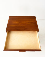 Afbeelding in Gallery-weergave laden, Smalle Teak Ladekast