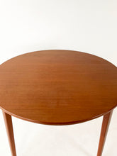 Afbeelding in Gallery-weergave laden, Uitschuifbare Teaktafel (rond/ovaal) uit Zweden