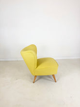 Afbeelding in Gallery-weergave laden, Gele Vintage Fauteuils (set van 2)