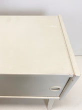Afbeelding in Gallery-weergave laden, Wit Vintage Kastje