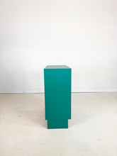 Afbeelding in Gallery-weergave laden, Smalle Vintage Kastje