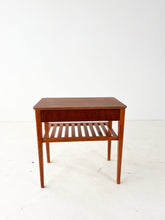 Afbeelding in Gallery-weergave laden, Vintage Nachtkastje