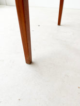 Afbeelding in Gallery-weergave laden, Vintage Nachtkastje