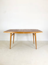 Afbeelding in Gallery-weergave laden, Teak Eettafel uit Zweden