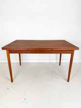 Afbeelding in Gallery-weergave laden, Uitschuifbare Vintage Teak Tafel