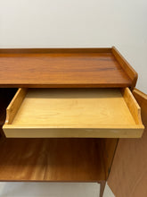 Afbeelding in Gallery-weergave laden, Scandinavische Teak Kast