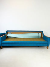 Afbeelding in Gallery-weergave laden, Vintage Slaapbank