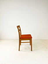 Afbeelding in Gallery-weergave laden, Zweedse Vintage Stoelen (set van 4)