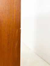 Afbeelding in Gallery-weergave laden, Teak Buffetkast
