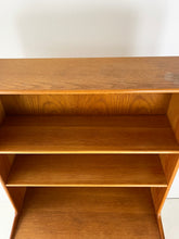 Afbeelding in Gallery-weergave laden, Vintage Scandinavische Wandmeubel