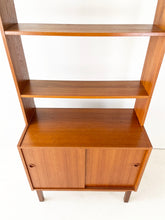 Afbeelding in Gallery-weergave laden, Scandinavische Vintage Boekenkast / Wandkast