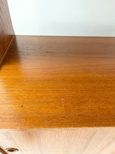 Afbeelding in Gallery-weergave laden, Scandinavische Vintage Boekenkast / Wandkast
