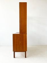 Afbeelding in Gallery-weergave laden, Scandinavische Vintage Boekenkast / Wandkast