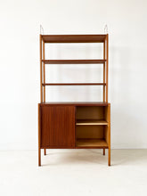 Afbeelding in Gallery-weergave laden, Bodafors Teak Boekenkast (sold separately)