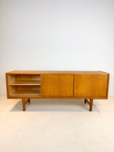 Afbeelding in Gallery-weergave laden, Erik Wørts Eiken Dressoir