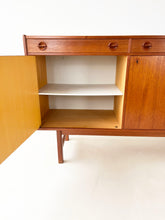 Afbeelding in Gallery-weergave laden, Scandinavisch Dressoir / Sideboard Tage Olofsson voor Ulferts