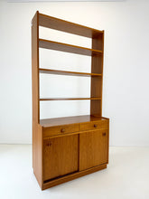 Afbeelding in Gallery-weergave laden, Teak Boekenkast uit Zweden (2/2)