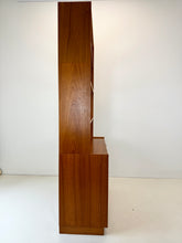 Afbeelding in Gallery-weergave laden, Teak Boekenkast uit Zweden (2/2)