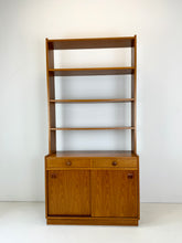 Afbeelding in Gallery-weergave laden, Teak Boekenkast uit Zweden (1/2)
