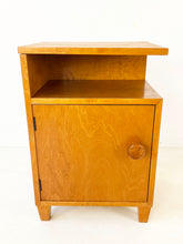 Afbeelding in Gallery-weergave laden, Zweeds Vintage Nachtkastje