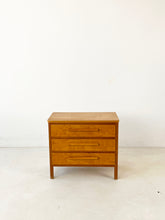 Afbeelding in Gallery-weergave laden, Kleine Vintage Ladekast