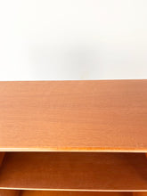 Afbeelding in Gallery-weergave laden, Deense Lage Boekenkast