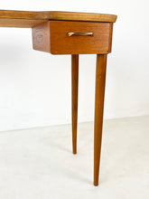 Afbeelding in Gallery-weergave laden, Vintage Kaptafel