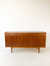 Load image into Gallery viewer, Scandinavisch Vintage Dressoir