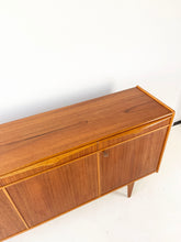 Load image into Gallery viewer, Scandinavisch Vintage Dressoir