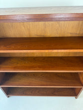 Afbeelding in Gallery-weergave laden, Deense Teak Boekenkast
