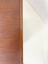 Afbeelding in Gallery-weergave laden, Lage Teak Ladekast