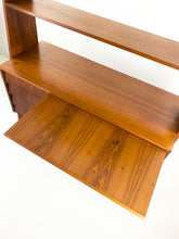 Afbeelding in Gallery-weergave laden, Teak Wandkast