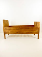 Afbeelding in Gallery-weergave laden, Kinderbed