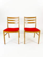 Afbeelding in Gallery-weergave laden, Rood Gestoffeerde Stoel