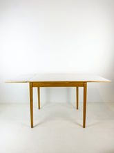 Afbeelding in Gallery-weergave laden, Vintage 'Edsbyverken' Tafel