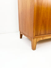 Afbeelding in Gallery-weergave laden, Teakhouten Wandkast