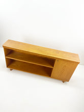 Afbeelding in Gallery-weergave laden, Zweedse Dressoir