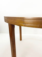 Afbeelding in Gallery-weergave laden, Ronde Teak Eettafel