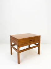 Afbeelding in Gallery-weergave laden, Vintage Nachtkastje