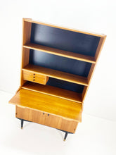 Afbeelding in Gallery-weergave laden, Hugo Troeds Wandkast / Bureau