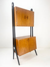 Afbeelding in Gallery-weergave laden, Vintage Teak Keukenkast / Wandkast